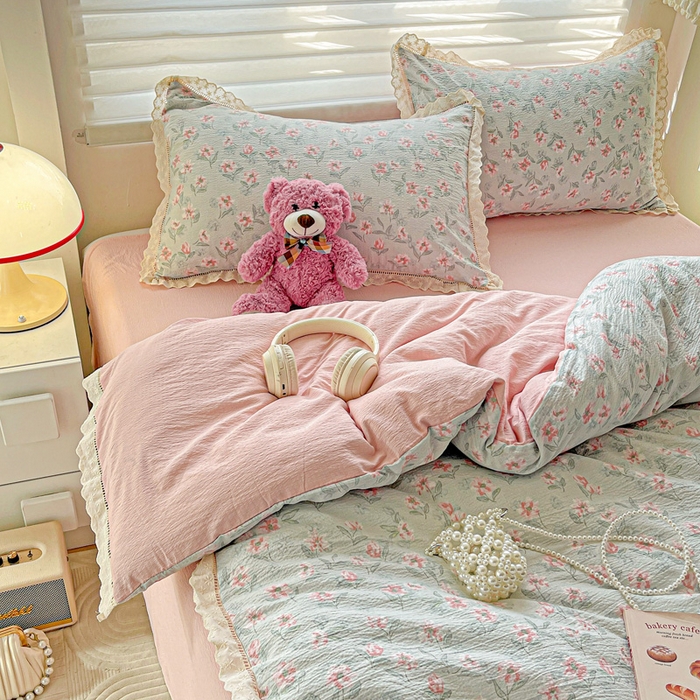 91家纺网 家纺一手货源 找家纺 金梦拉家纺 2025新款提花纱布皱皱纱四件套（全棉镂空花边款） 镂空花边-花开半夏