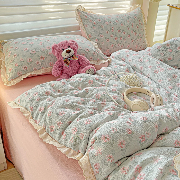 91家纺网 家纺一手货源 找家纺 金梦拉家纺 2025新款提花纱布皱皱纱四件套（全棉镂空花边款） 镂空花边-花开半夏