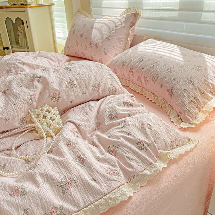 91家纺网 家纺一手货源 找家纺 金梦拉家纺 2025新款提花纱布皱皱纱四件套（全棉镂空花边款） 镂空花边-花颜