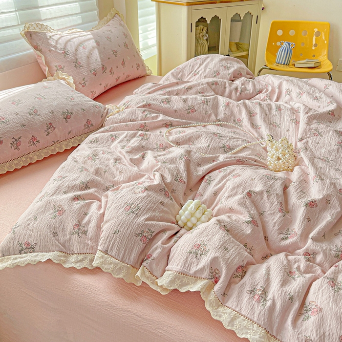 91家纺网 家纺一手货源 找家纺 金梦拉家纺 2025新款提花纱布皱皱纱四件套（全棉镂空花边款） 镂空花边-花颜