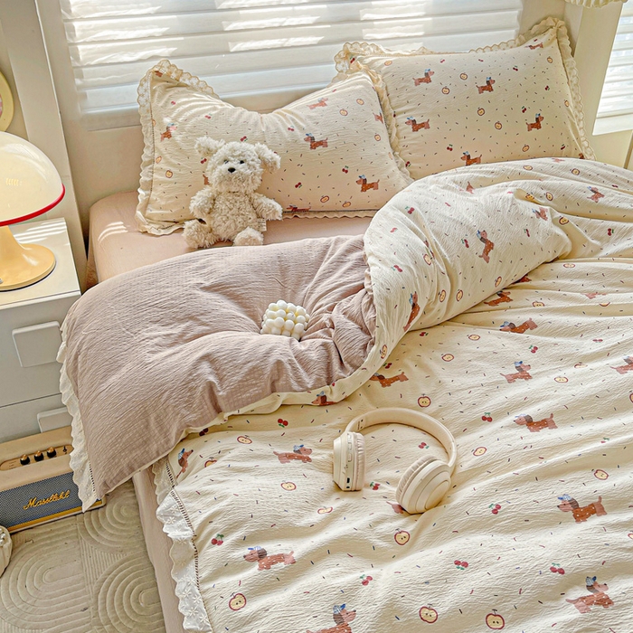 91家纺网 家纺一手货源 找家纺 金梦拉家纺 2025新款提花纱布皱皱纱四件套（全棉镂空花边款） 镂空花边-快乐狗