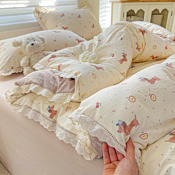 91家纺网 家纺一手货源 找家纺 金梦拉家纺 2025新款提花纱布皱皱纱四件套（全棉镂空花边款） 镂空花边-快乐狗