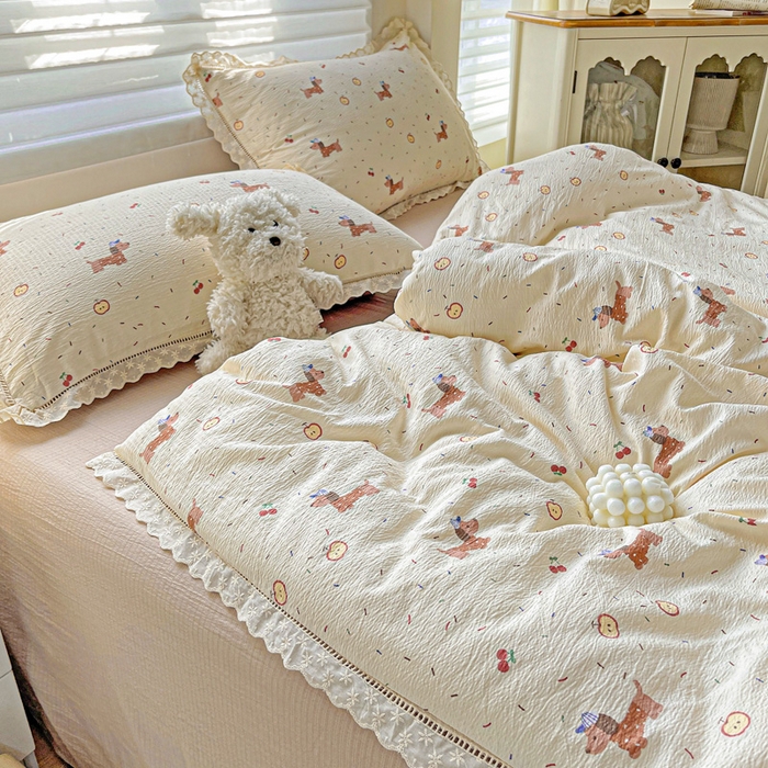 91家纺网 家纺一手货源 找家纺 金梦拉家纺 2025新款提花纱布皱皱纱四件套（全棉镂空花边款） 镂空花边-快乐狗