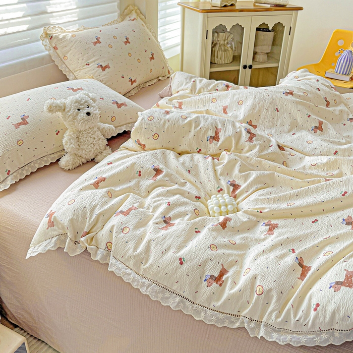 91家纺网 家纺一手货源 找家纺 金梦拉家纺 2025新款提花纱布皱皱纱四件套（全棉镂空花边款） 镂空花边-快乐狗