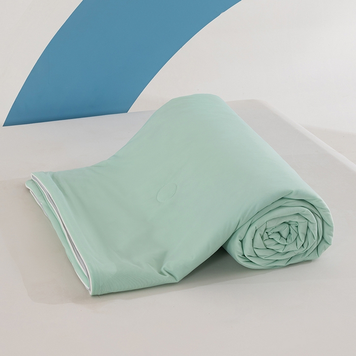 91家纺网 家纺一手货源 找家纺 世爵2025新款氨纶纯色凉感丝夏被被子被芯变凉空调被 薄荷绿拼灰