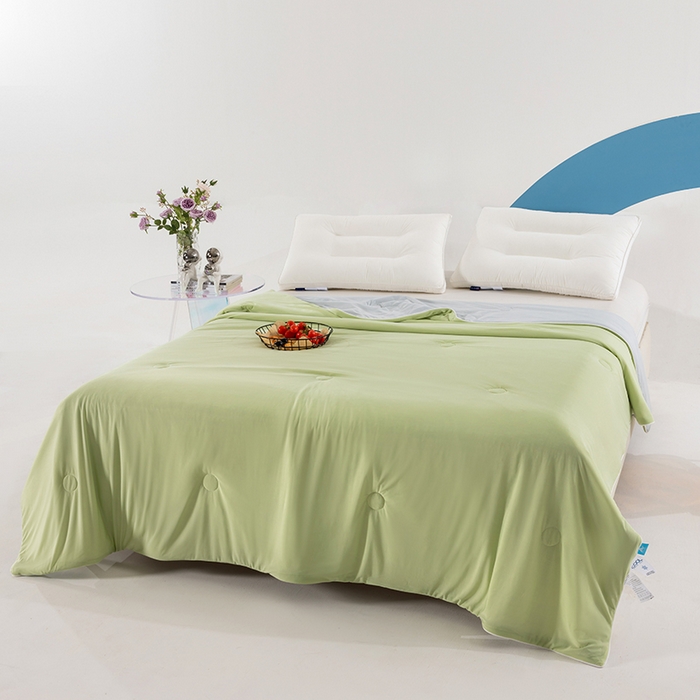 91家纺网 家纺一手货源 找家纺 世爵2025新款氨纶纯色凉感丝夏被被子被芯变凉空调被 糖果绿拼灰