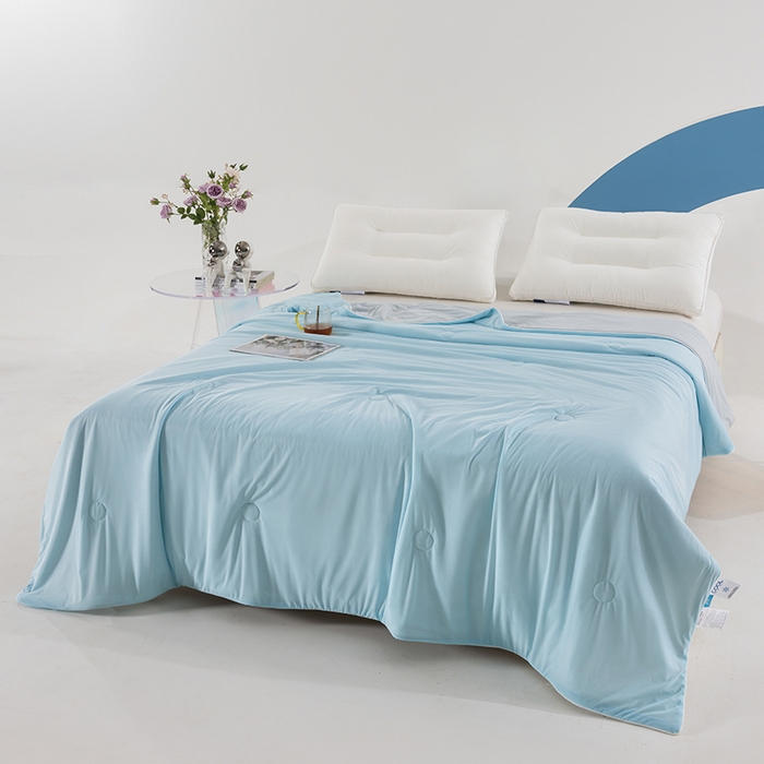 91家纺网 家纺一手货源 找家纺 世爵2025新款氨纶纯色凉感丝夏被被子被芯变凉空调被 天空蓝拼灰