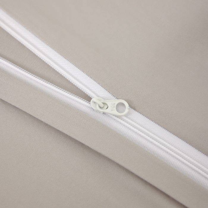 91家纺网 家纺一手货源 找家纺 丞音家纺 2025新款A类纯色高档礼盒包装双股高支蜜贡缎100s长绒棉四件套纯棉被套床单 洛克-水蓝拼灰