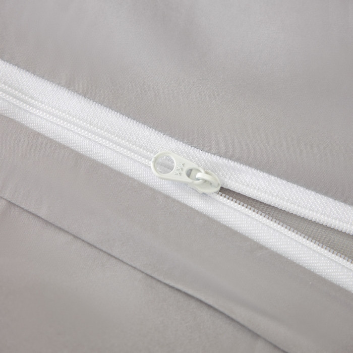 91家纺网 家纺一手货源 找家纺 丞音家纺 2025新款A类纯色高档礼盒包装双股高支蜜贡缎100s长绒棉四件套纯棉被套床单 洛克-太空灰