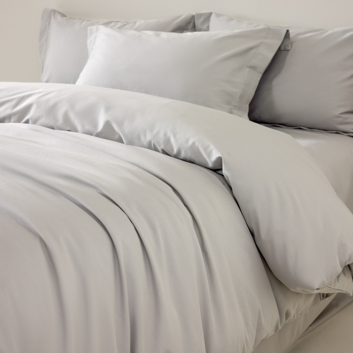 91家纺网 家纺一手货源 找家纺 丞音家纺 2025新款A类纯色高档礼盒包装双股高支蜜贡缎100s长绒棉四件套纯棉被套床单 洛克-太空灰