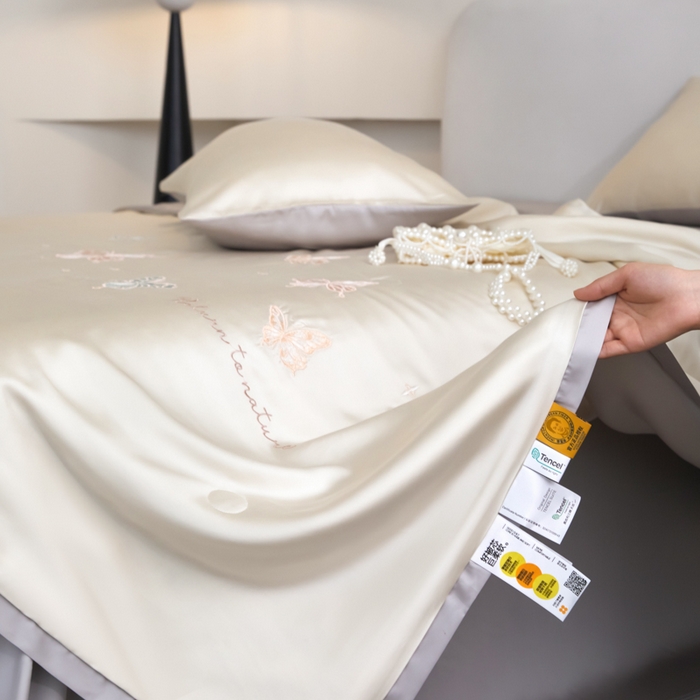 91家纺网 家纺一手货源 找家纺 （总）纪梵茜+A 2025新款60天丝夏被四件套 莱赛尔天丝空调被子55大豆绣花夏凉被