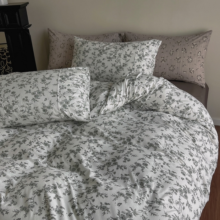 91家纺网 家纺一手货源 找家纺 梦可莱家居 2025春夏新款全棉纯棉针织棉印花四件套 白底蝶恋花