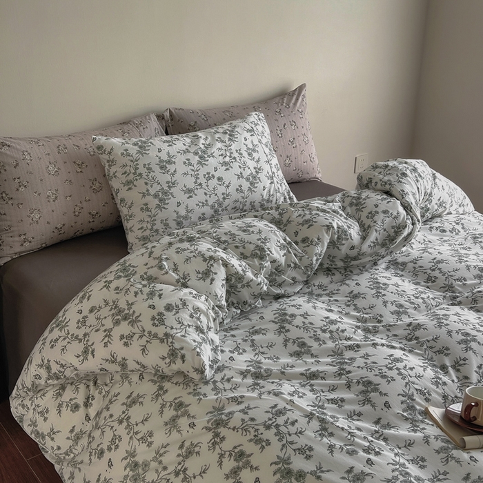 91家纺网 家纺一手货源 找家纺 梦可莱家居 2025春夏新款全棉纯棉针织棉印花四件套 白底蝶恋花