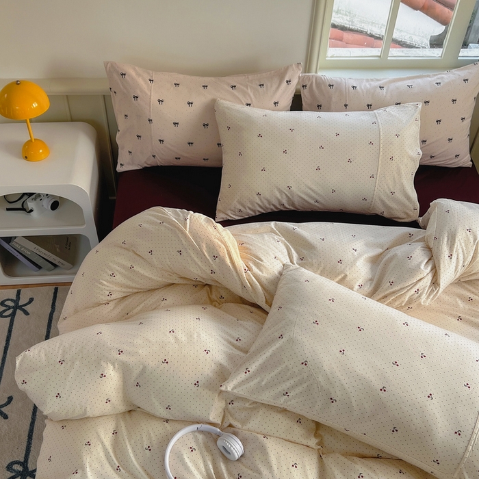 91家纺网 家纺一手货源 找家纺 梦可莱家居 2025春夏新款全棉纯棉针织棉印花四件套 波点车厘子