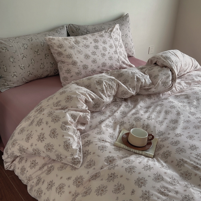 91家纺网 家纺一手货源 找家纺 梦可莱家居 2025春夏新款全棉纯棉针织棉印花四件套 粉底蝴蝶和结