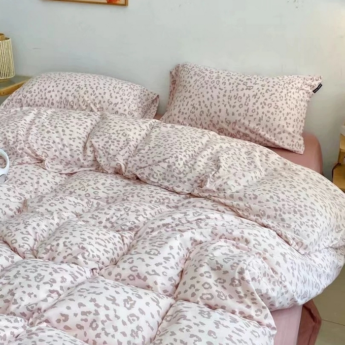 梦可莱家居 2025春夏新款全棉纯棉针织棉印花四件套 粉咖云纹