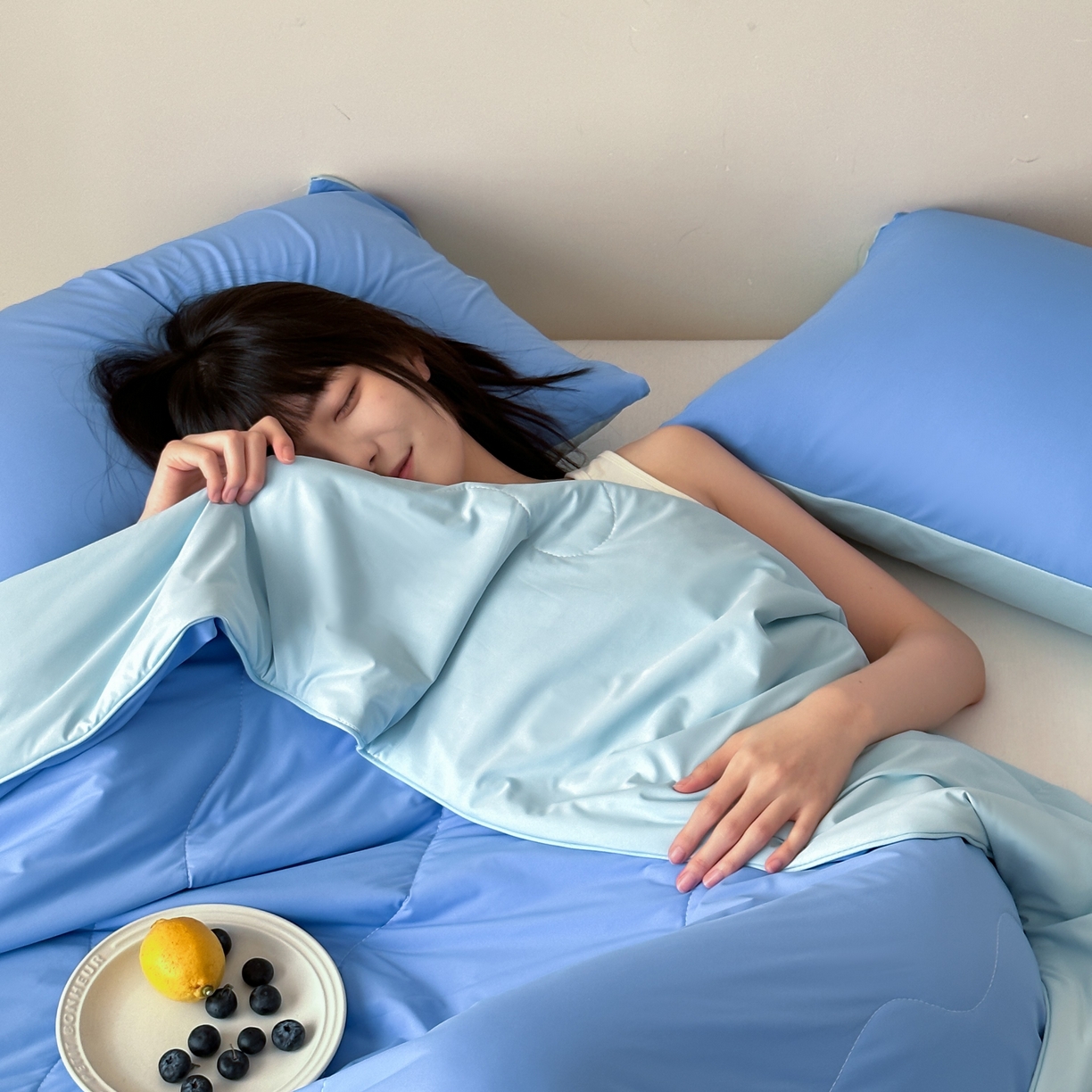 91家纺网 家纺一手货源 找家纺 觅糖家纺 2025春夏新款亲肤纯色雪糕夏被夏凉被空调被 克莱因蓝