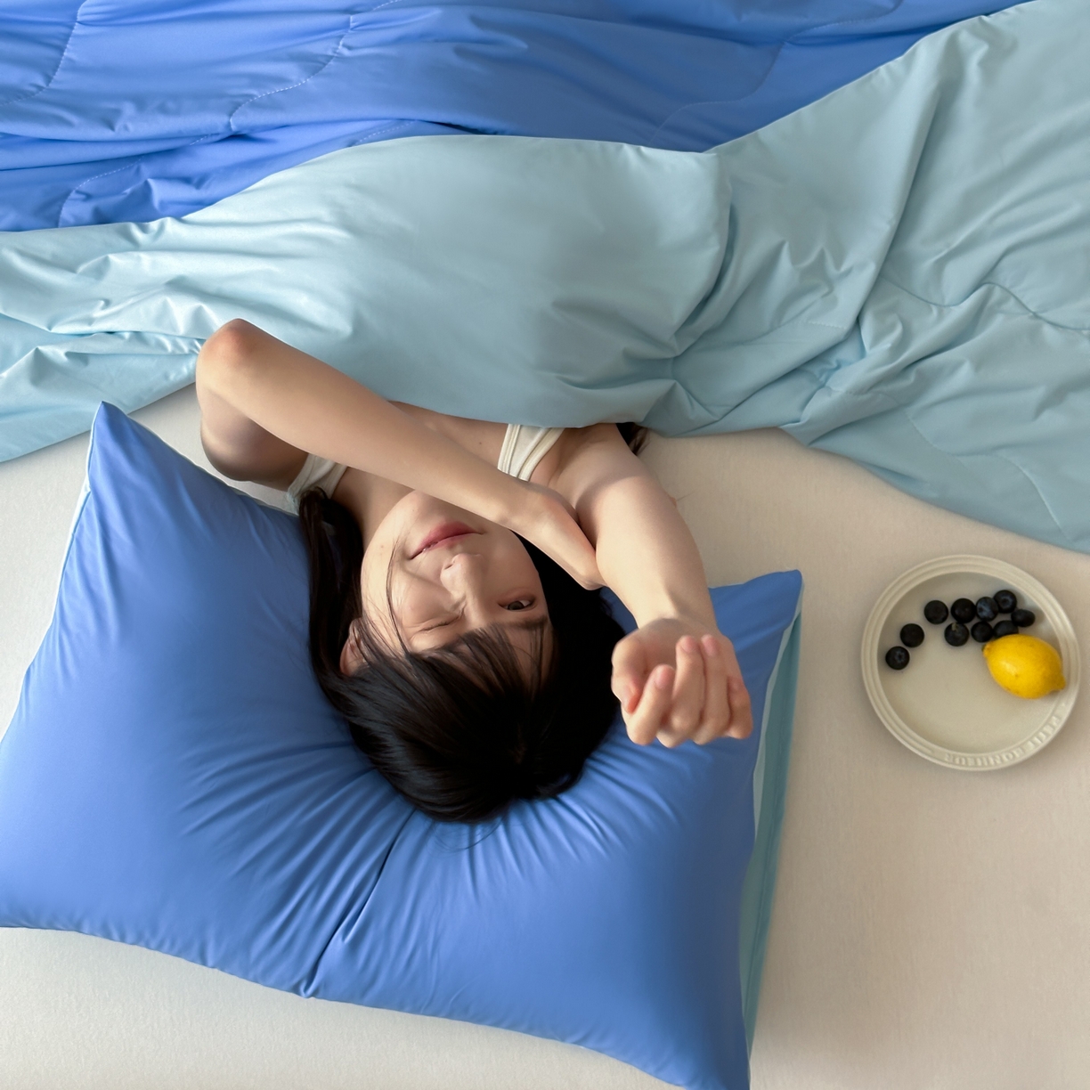 91家纺网 家纺一手货源 找家纺 觅糖家纺 2025春夏新款亲肤纯色雪糕夏被夏凉被空调被 克莱因蓝