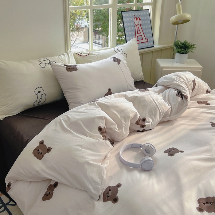 91家纺网 家纺一手货源 找家纺 梦可莱家居 2025春夏新款全棉纯棉针织棉印花四件套 咖啡熊