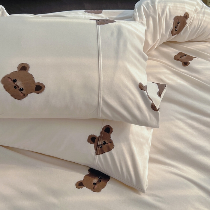 91家纺网 家纺一手货源 找家纺 梦可莱家居 2025春夏新款全棉纯棉针织棉印花四件套 咖啡熊