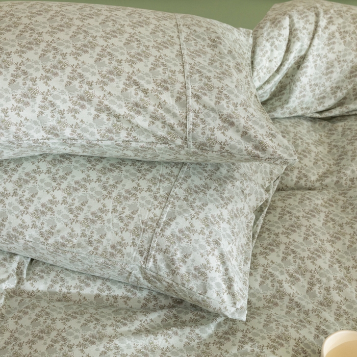 91家纺网 家纺一手货源 找家纺 梦可莱家居 2025春夏新款全棉纯棉针织棉印花四件套 绿底小苔花