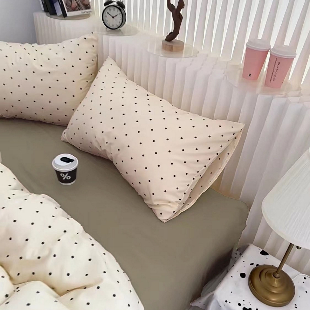 91家纺网 家纺一手货源 找家纺 梦可莱家居 2025春夏新款全棉纯棉针织棉印花四件套 米底小圆点