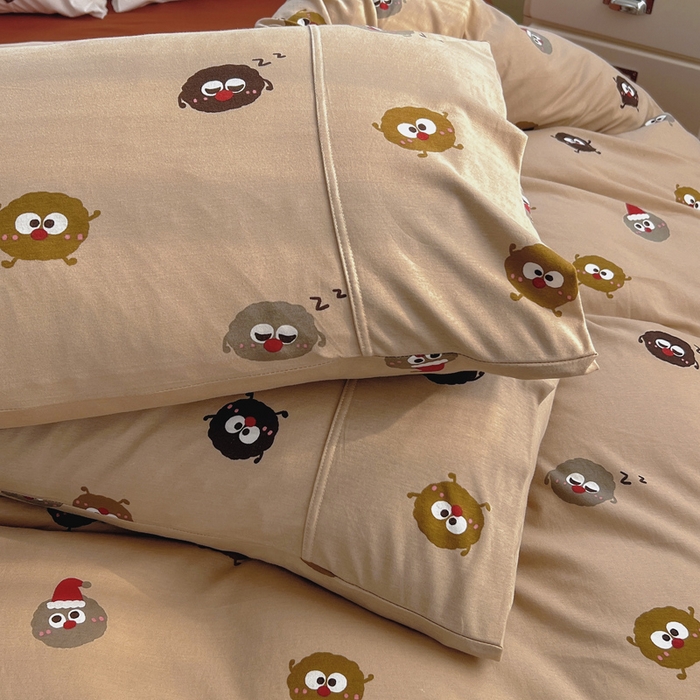 91家纺网 家纺一手货源 找家纺 梦可莱家居 2025春夏新款全棉纯棉针织棉印花四件套 浅底小煤球