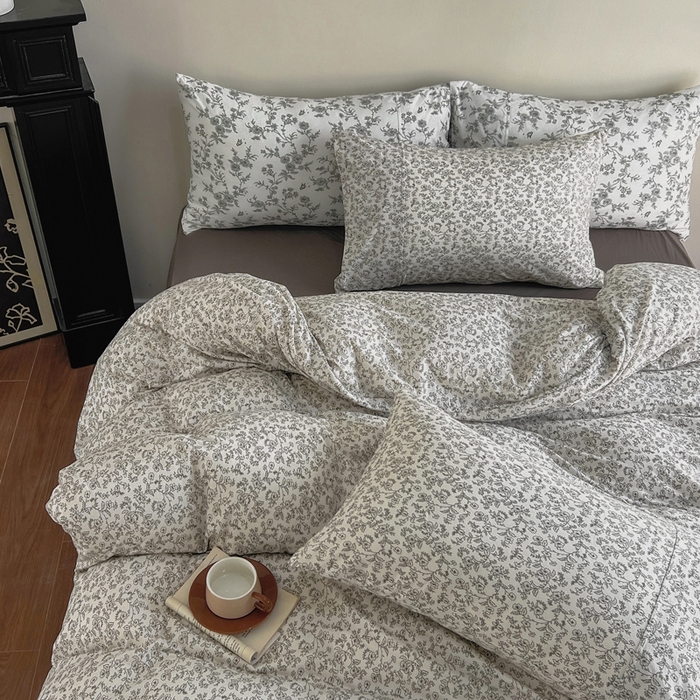 91家纺网 家纺一手货源 找家纺 梦可莱家居 2025春夏新款全棉纯棉针织棉印花四件套 素描小花