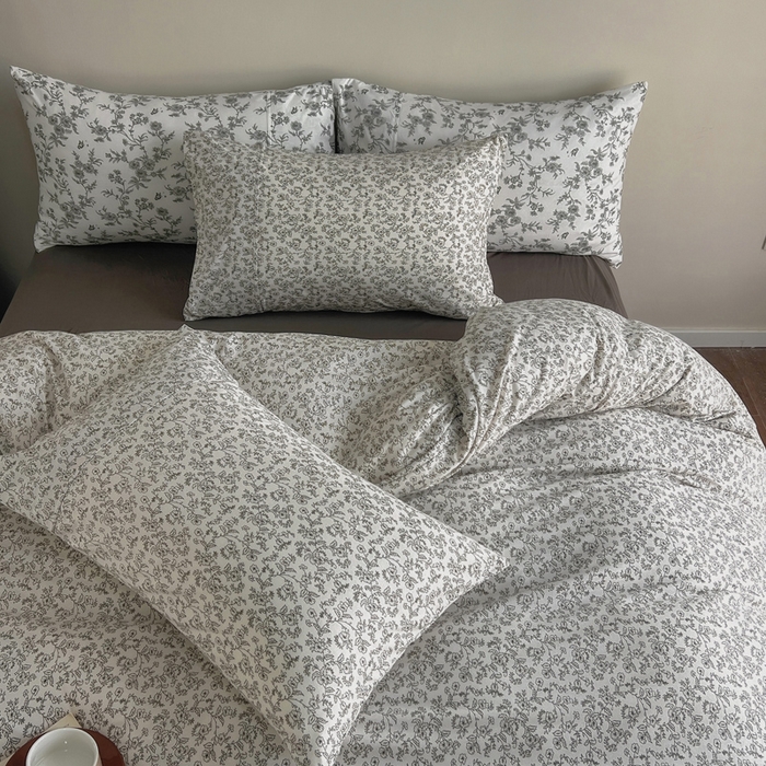 91家纺网 家纺一手货源 找家纺 梦可莱家居 2025春夏新款全棉纯棉针织棉印花四件套 素描小花