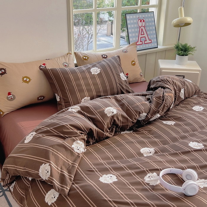 91家纺网 家纺一手货源 找家纺 梦可莱家居 2025春夏新款全棉纯棉针织棉印花四件套 条纹小狗