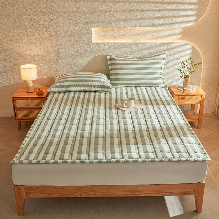 91家纺网 家纺一手货源 找家纺 丽诺床垫 2025新款亲肤舒适全棉纯棉色织棉花床褥床垫 水绿色-宽条