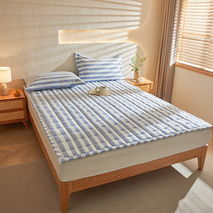91家纺网 家纺一手货源 找家纺 丽诺床垫 2025新款亲肤舒适全棉纯棉色织棉花床褥床垫 蓝色-宽条