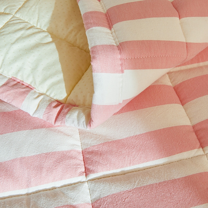 91家纺网 家纺一手货源 找家纺 丽诺床垫 2025新款亲肤舒适全棉纯棉色织棉花床褥床垫 少女粉-宽条