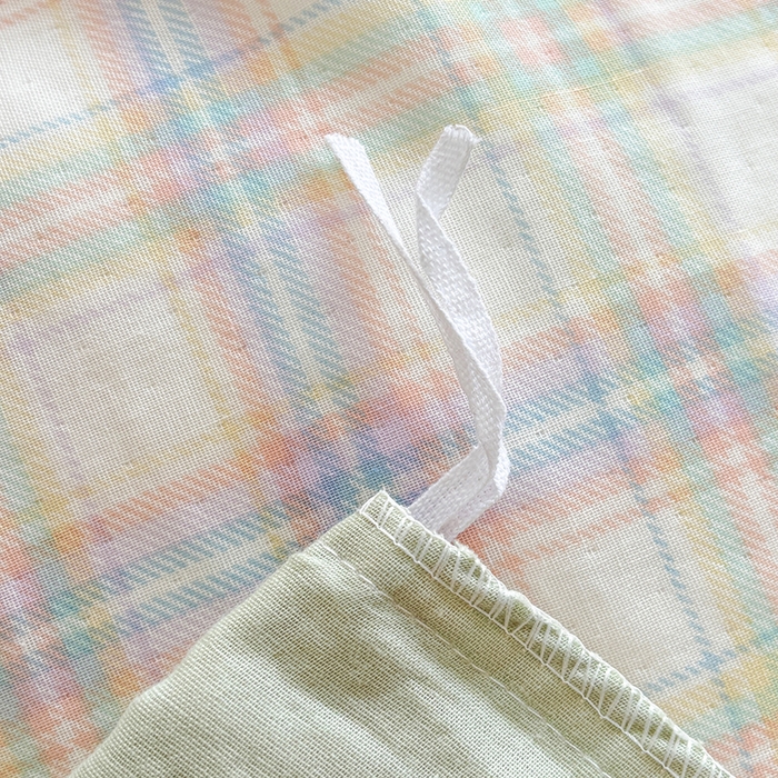 91家纺网 家纺一手货源 找家纺 金艾草2026新款床盖款A类纯棉双层纱花边四件套 樱桃格子