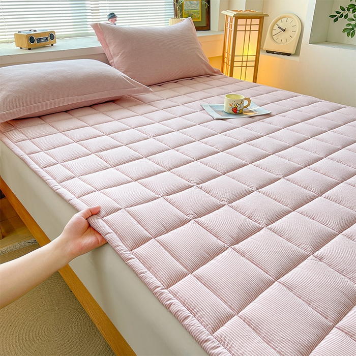 91家纺网 家纺一手货源 找家纺 丽诺床垫 2025新款亲肤舒适全棉纯棉色织棉花床褥床垫 细条粉