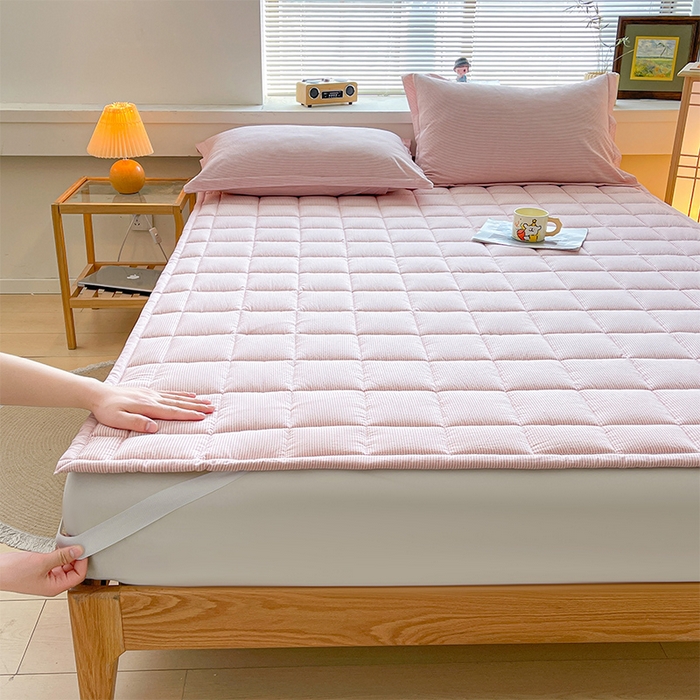 91家纺网 家纺一手货源 找家纺 丽诺床垫 2025新款亲肤舒适全棉纯棉色织棉花床褥床垫 细条粉