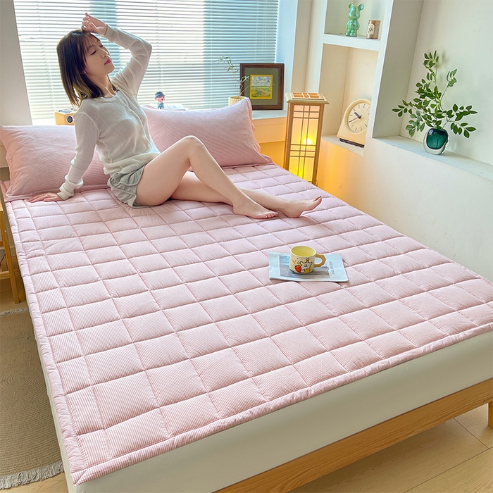 91家纺网 家纺一手货源 找家纺 丽诺床垫 2025新款亲肤舒适全棉纯棉色织棉花床褥床垫 细条粉