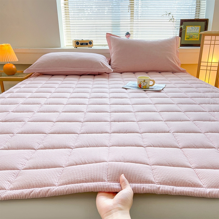 91家纺网 家纺一手货源 找家纺 丽诺床垫 2025新款亲肤舒适全棉纯棉色织棉花床褥床垫 细条粉