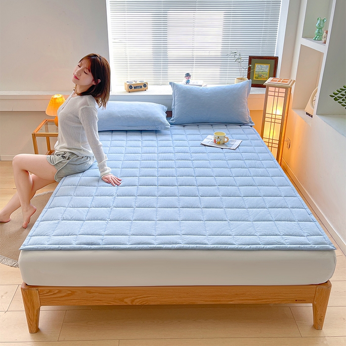 91家纺网 家纺一手货源 找家纺 丽诺床垫 2025新款亲肤舒适全棉纯棉色织棉花床褥床垫 细条蓝