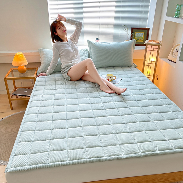 91家纺网 家纺一手货源 找家纺 丽诺床垫 2025新款亲肤舒适全棉纯棉色织棉花床褥床垫 细条绿