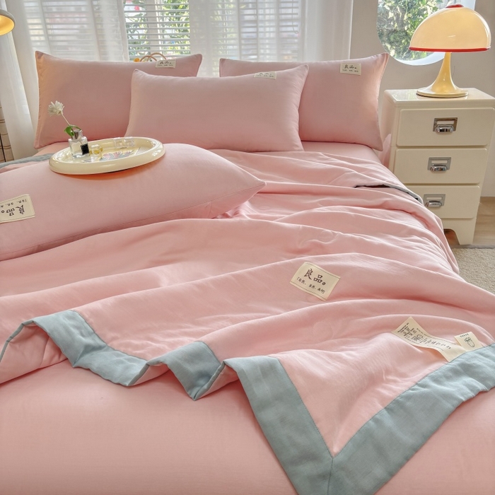 91家纺网 家纺一手货源 找家纺 金艾草2025新款纯色A类纯棉双层纱夏被四件套 粉色（手包边款）