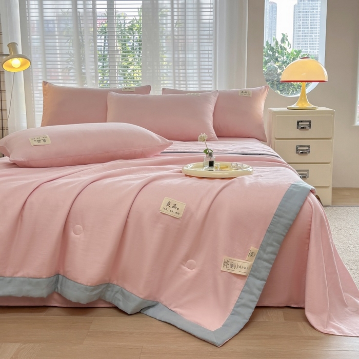 91家纺网 家纺一手货源 找家纺 金艾草2025新款纯色A类纯棉双层纱夏被四件套 粉色（手包边款）