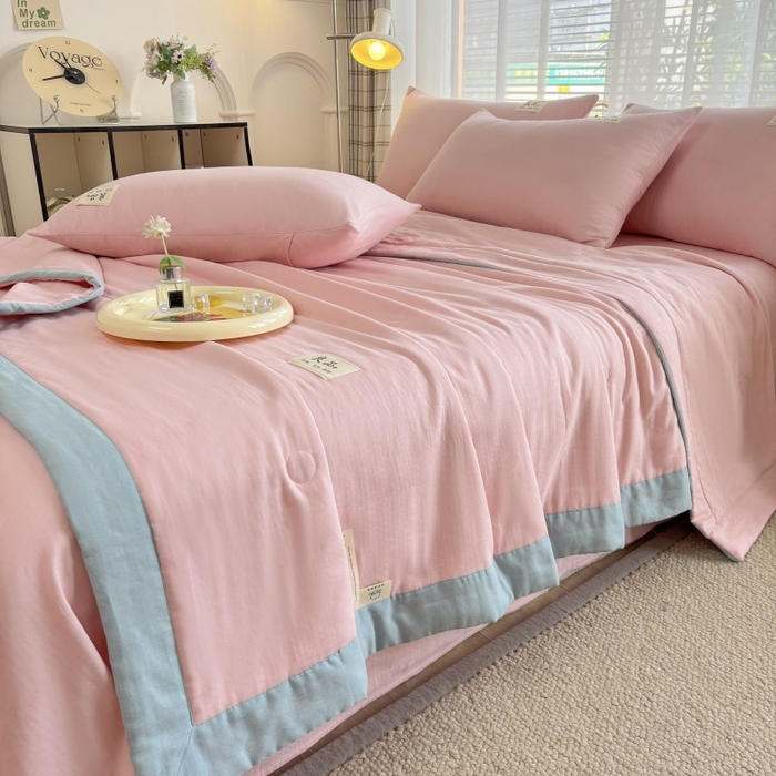91家纺网 家纺一手货源 找家纺 金艾草2025新款纯色A类纯棉双层纱夏被四件套 粉色（手包边款）