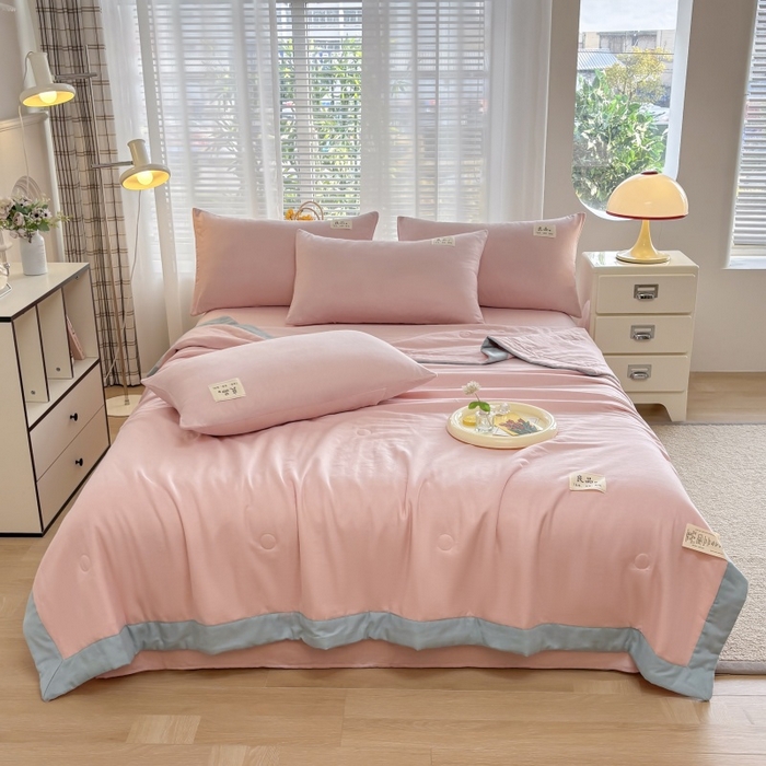 91家纺网 家纺一手货源 找家纺 金艾草2025新款纯色A类纯棉双层纱夏被四件套 粉色（手包边款）