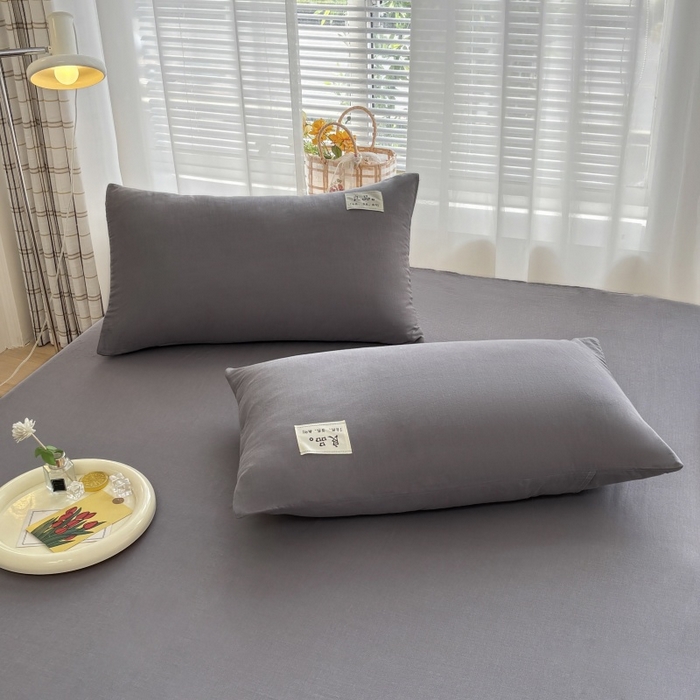 91家纺网 家纺一手货源 找家纺 金艾草2025新款纯色A类纯棉双层纱夏被四件套 灰色（手包边）