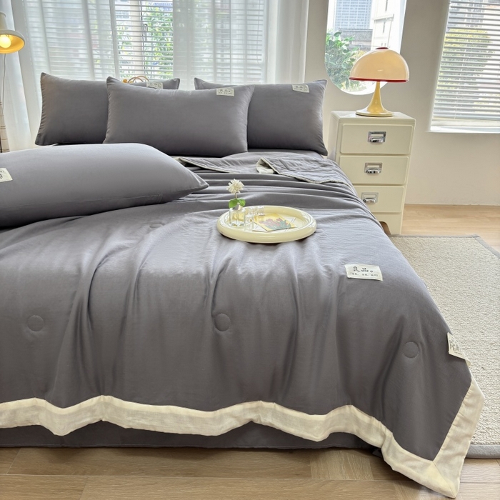 91家纺网 家纺一手货源 找家纺 金艾草2025新款纯色A类纯棉双层纱夏被四件套 灰色（手包边）