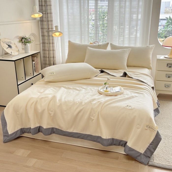 91家纺网 家纺一手货源 找家纺 金艾草2025新款纯色A类纯棉双层纱夏被四件套 奶油黄（手包边）
