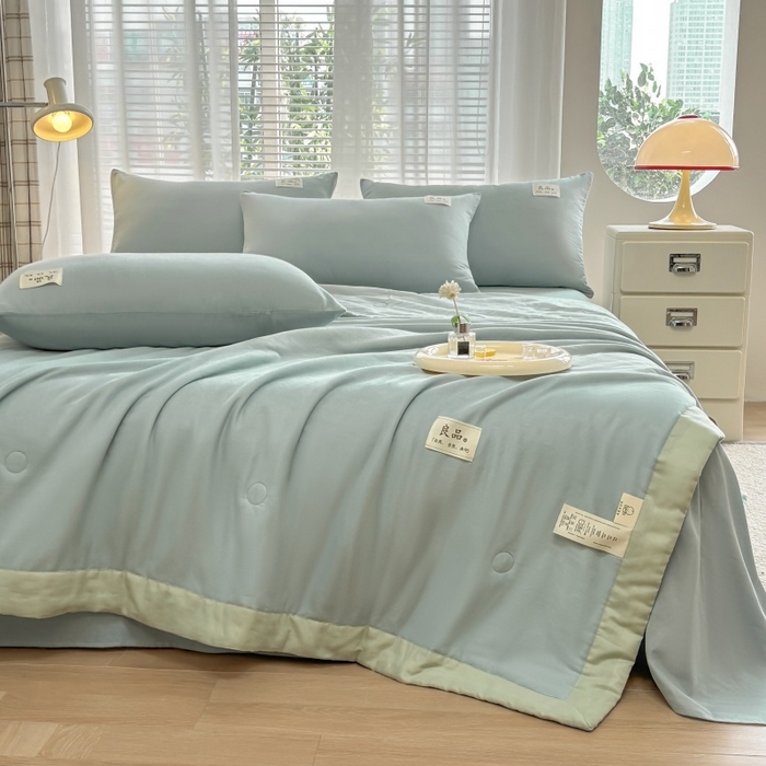 91家纺网 家纺一手货源 找家纺 金艾草2025新款纯色A类纯棉双层纱夏被四件套 蔚蓝（手包边）