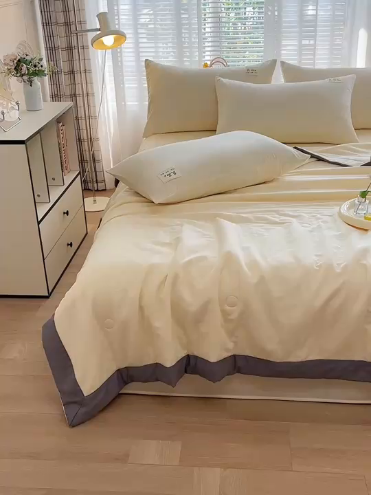 91家纺网 家纺一手货源 找家纺 金艾草2025新款纯色A类纯棉双层纱夏被四件套 奶油黄（手包边）