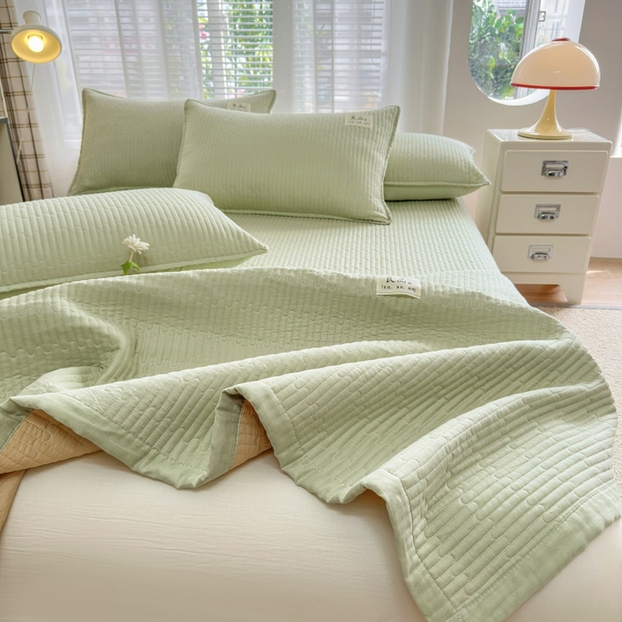 91家纺网 家纺一手货源 找家纺 金艾草2025款新款纯棉双层纱床盖三件套床盖夏被四件套 草绿（手包边款）